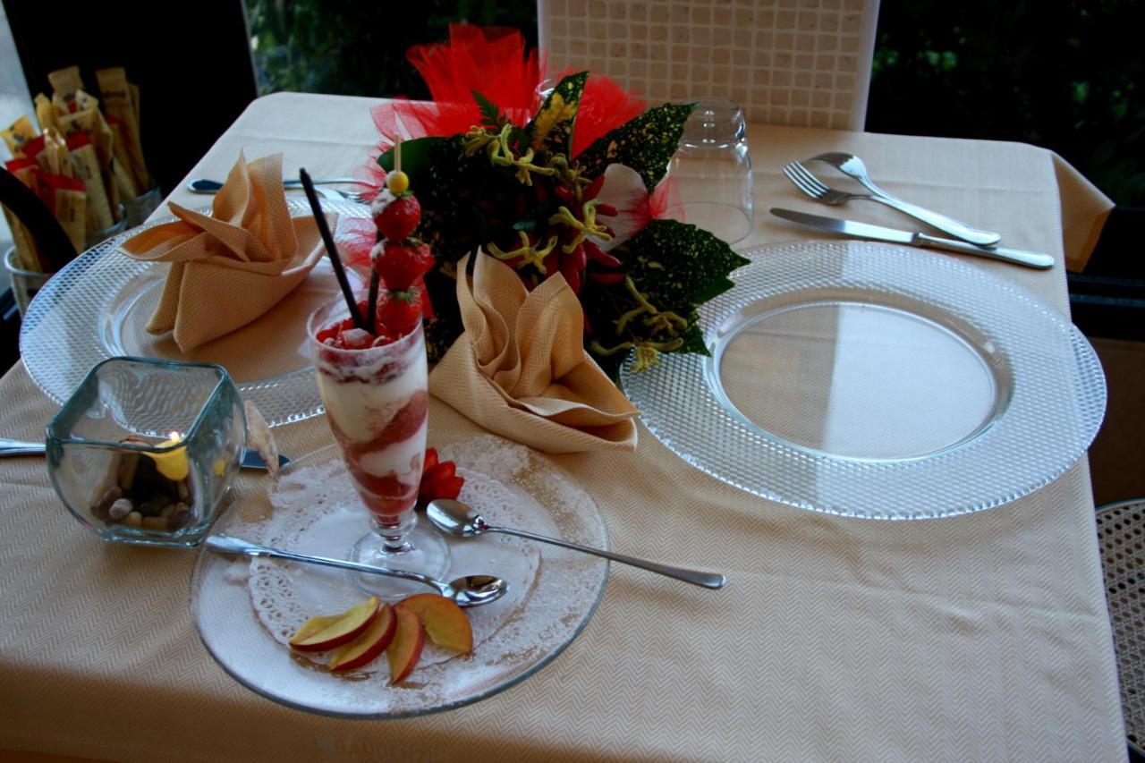 Hotel Angela Fano Buitenkant foto